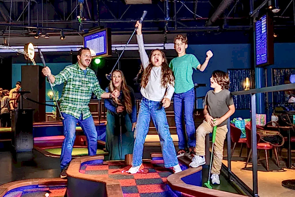 Puttshack Family